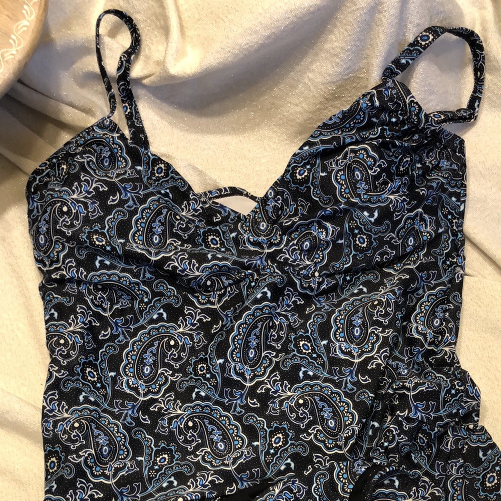 Women’s size XL baiting suit 2 piece tankini NWOT